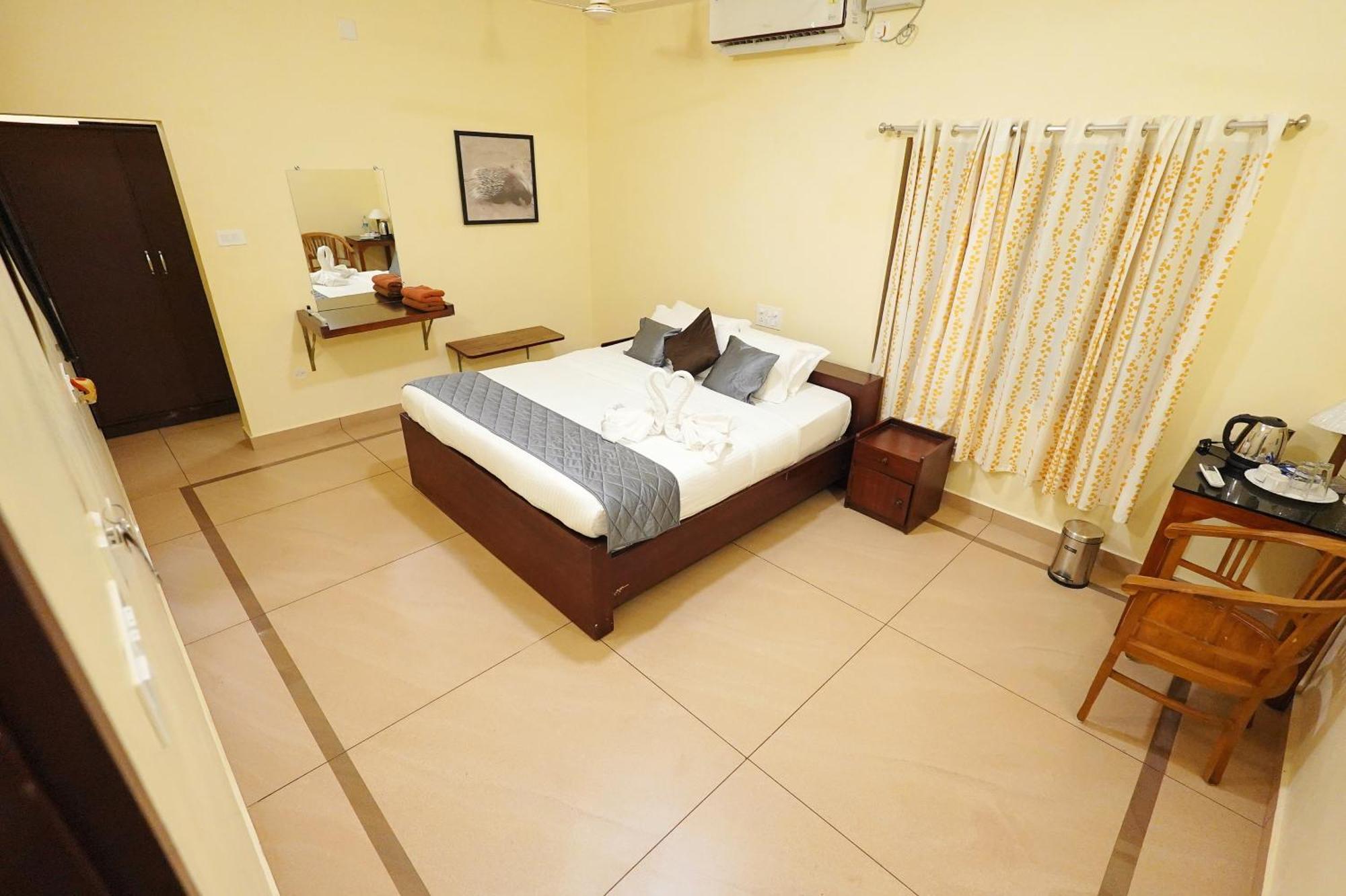 Athirapilly On The Rocks Hotel Athirappilly Luaran gambar